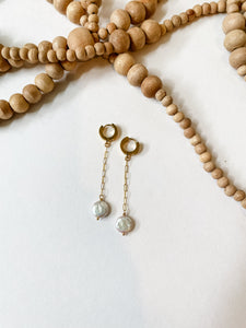 Feel’n Classy Chain Pearl Drop earrings